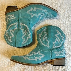 Turquoise Cowboy Boot Western Embroidered Stitching Pointed Women’s Size 8.5 - 9